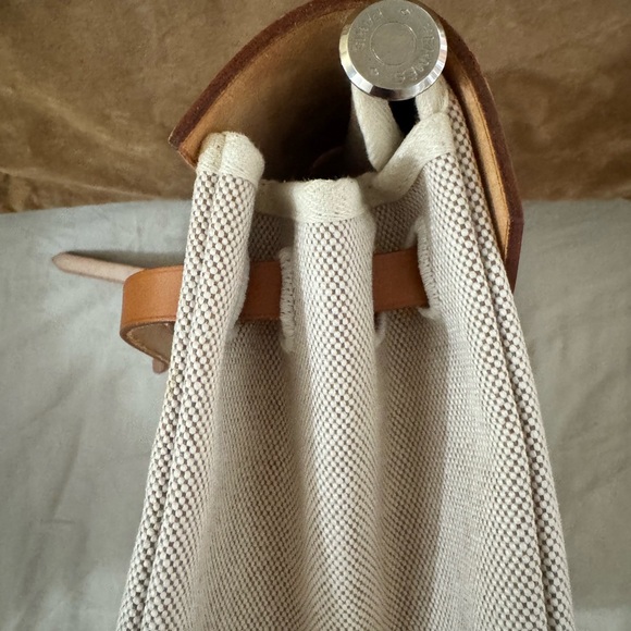 Hermes Herbag 39 Tan and Cream Canvas Bag - Picture 8 of 16
